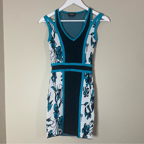 BeBe Color Blocked Floral Bandage Dress - Picture 2 of 6